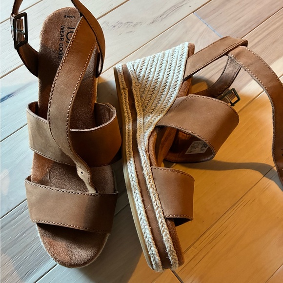 Toms Brown Wedge Sandals - Picture 1 of 3